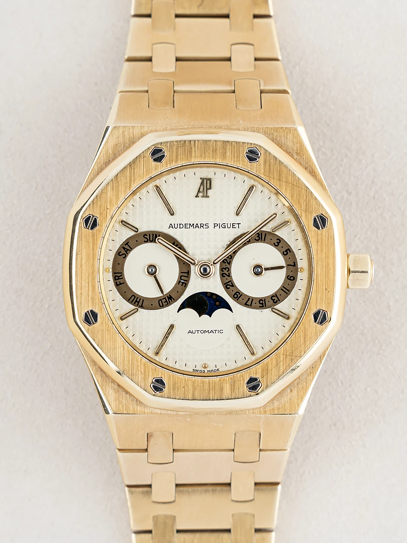 Buy audemars-piguet-royal-oak-moonphase-white-36mm Watch - image 5